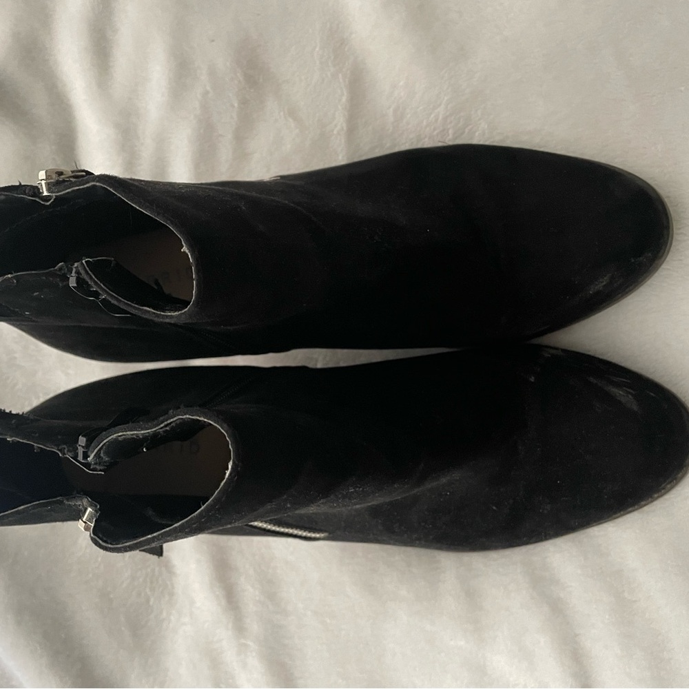 Women’s Size 13 Black Suede Boots